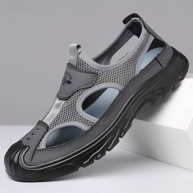 Stijlvolle en ademende zomersandalen voor heren met een stevig en luchtig ontwerp, perfect voor warme dagen.