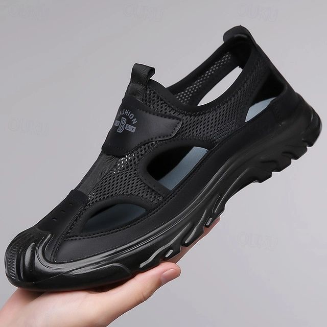 Stijlvolle en ademende zomersandalen voor heren met een stevig en luchtig ontwerp, perfect voor warme dagen.