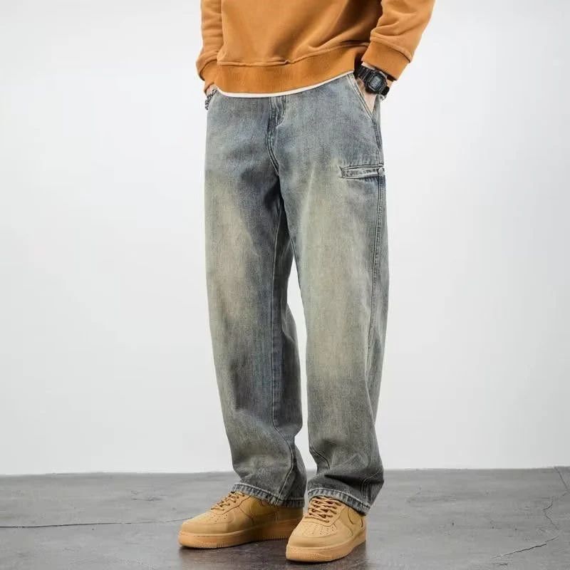 Stijlvolle en ademende zomerjeans voor heren met een op maat gemaakte pasvorm.