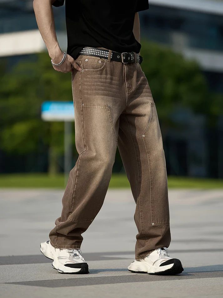 Heren zomerbroek met wijde pijpen, luchtige en trendy pasvorm voor een casual look.