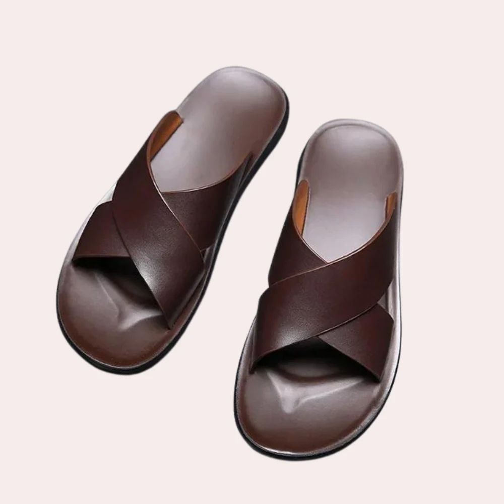 Stijlvolle en comfortabele herensandalen met stevige bandjes voor de zomer.