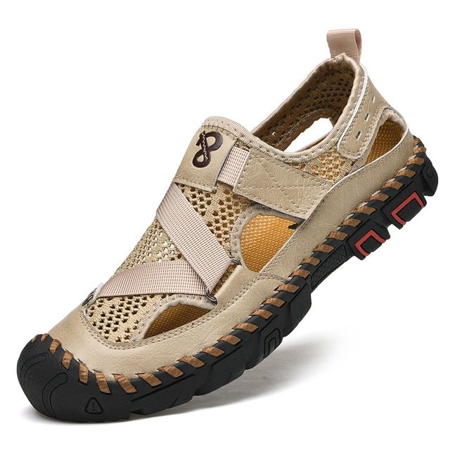 Robuuste en ademende zomersandalen voor mannen, ideaal voor wandelen en outdoor avonturen.