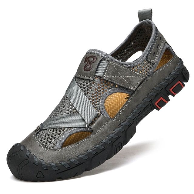 Robuuste en ademende zomersandalen voor mannen, ideaal voor wandelen en outdoor avonturen.
