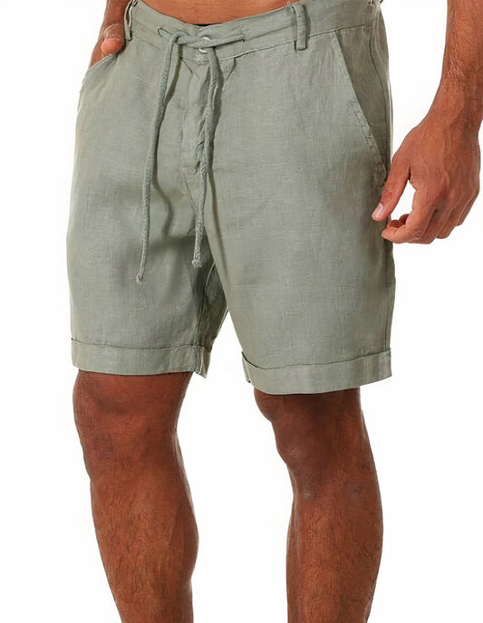 Ademende linnen zomershorts voor heren in wit, met een comfortabele pasvorm en trekkoord voor een stijlvolle zomerse uitstraling.