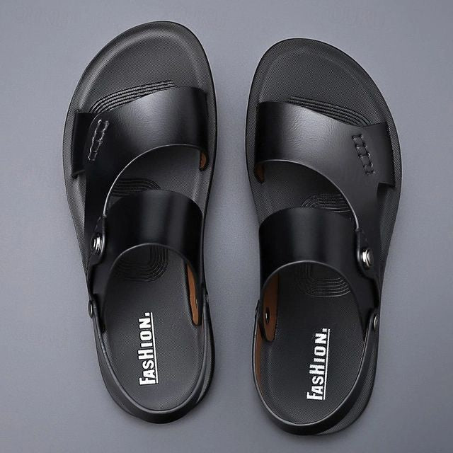 Stijlvolle en comfortabele faux lederen slip-on sandalen voor heren in de zomer.