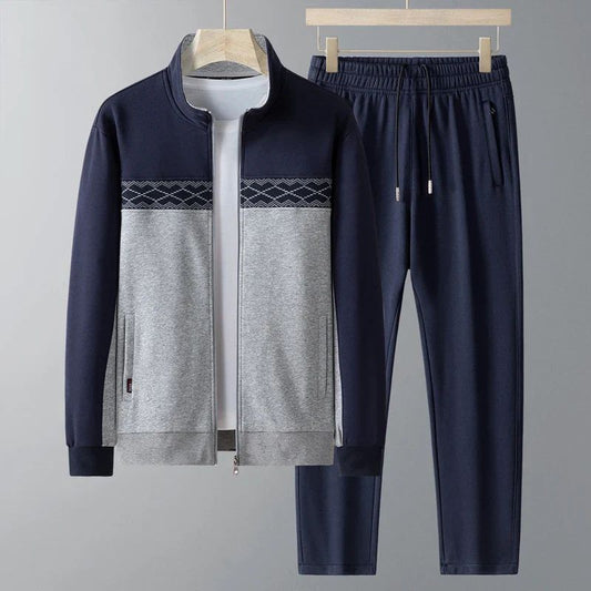 Een comfortabele en stijlvolle herenset voor de zomer, ideaal voor casual uitjes en informele zomerevenementen.







