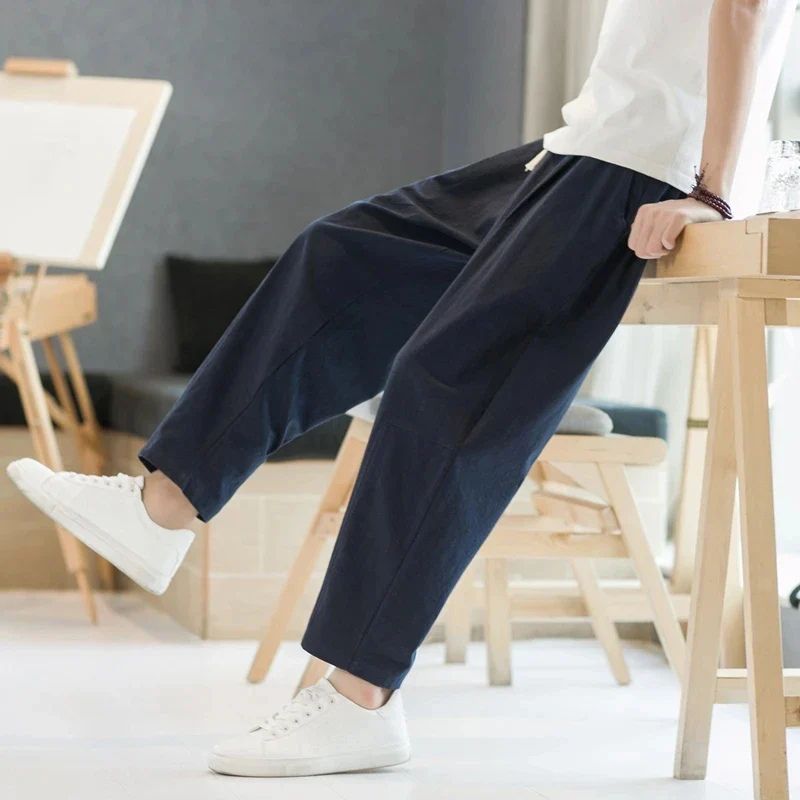Linnen zomerbroek voor heren, casual en luchtig voor warme dagen.