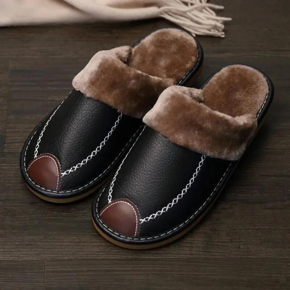 Stijlvolle leren herensandalen met zachte voering en stevige antislipzool.