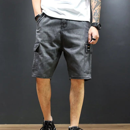 Stijlvolle denim cargo shorts voor heren met cargozakken en vintage wassing, perfect voor de zomer.
