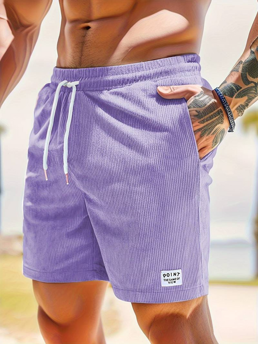 Hippe actieve strandshort voor heren in lichtgrijs met elastische tailleband en modern geribbeld design.