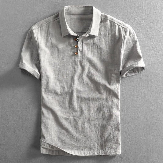 Luchtig linnen zomershirt voor mannen met knoopsluiting en stijlvolle uitstraling.