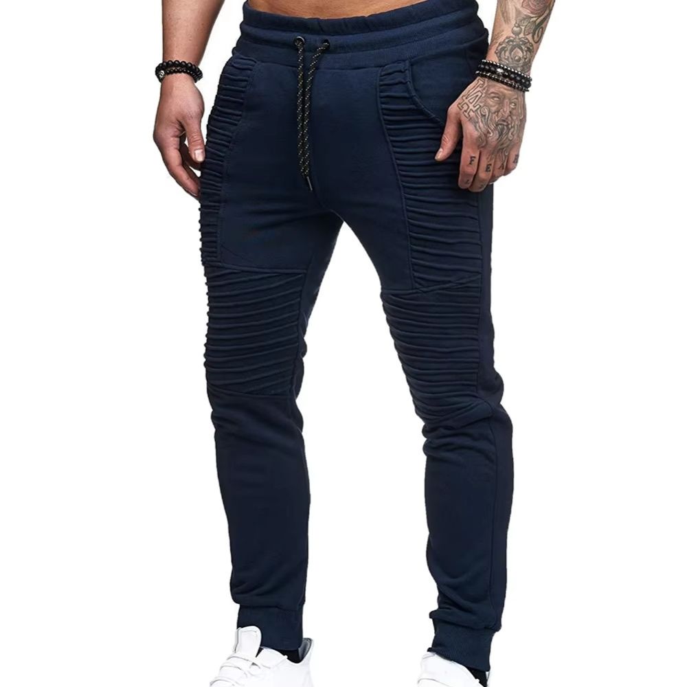 Slanke zomerbroek voor heren met een moderne pasvorm en sportieve details.