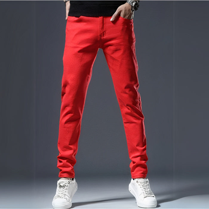 Stijlvolle slim-fit zomerjeans voor heren, ademend en flexibel voor een moderne en comfortabele look.