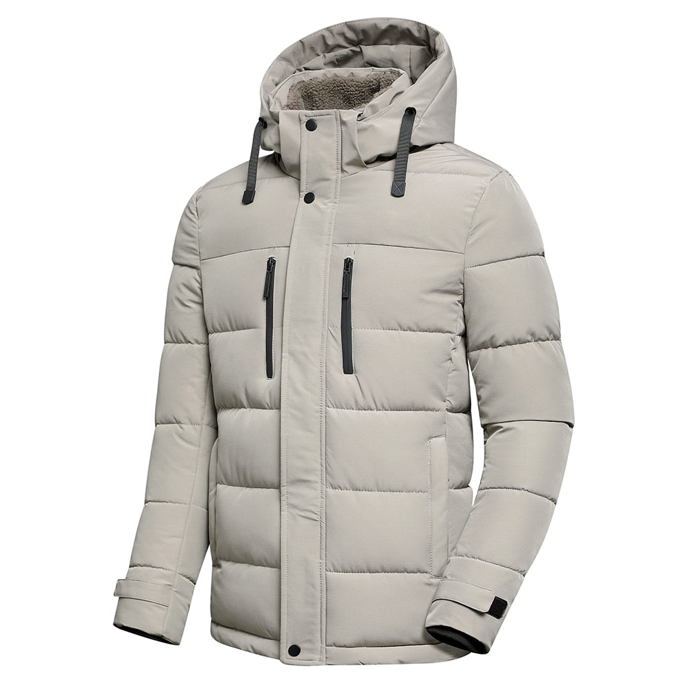 Warme winterjas voor heren met fleecevoering, ideaal voor koude winterdagen en stijlvolle bescherming tegen de elementen.