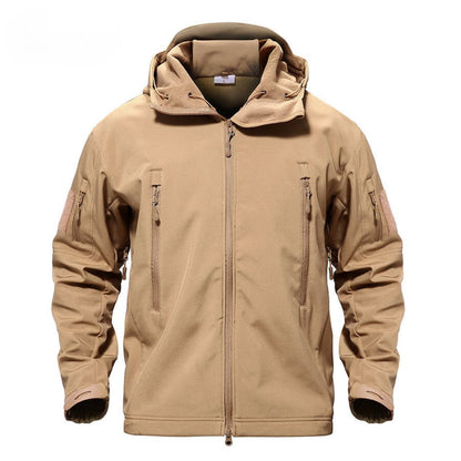 Waterdicht thermisch herenjack in khaki met meerdere zakken en isolerende eigenschappen, ideaal voor outdooractiviteiten en winterweer.